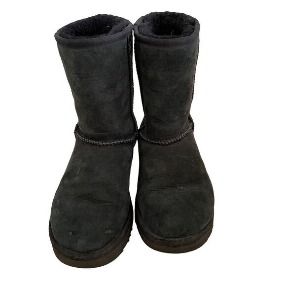 UGG ~ Women’s Classic~ Shearling Black Suede Sheepskin Fur~1016223~size 6 - Picture 2 of 12